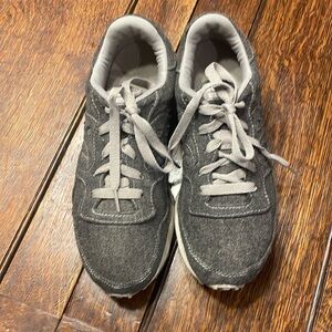 Saucony x Madewell dxn Trainer Gray Flannel